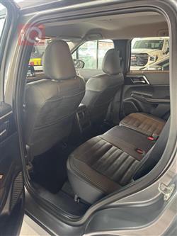 میتسوبیشی ئاوتلاندەر